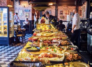 Delicatese culinare la The Harp Bakery